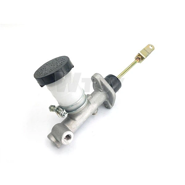 Clutch Master Cylinder For NISSAN DATSUN 160 J 30610-H5801 30610-H5800 30610-H5802
