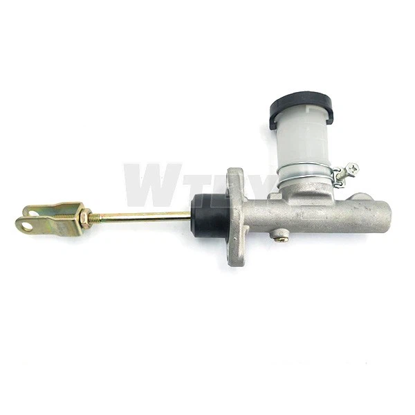 Clutch Master Cylinder For NISSAN DATSUN 160 J 30610-H5801 30610-H5800 30610-H5802