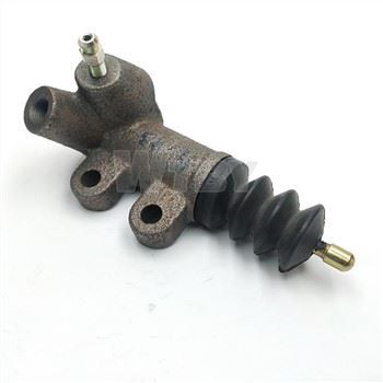 Tengelykapcsoló munkahenger TOYOTA AVENSIS 31470-12093 31470-12090